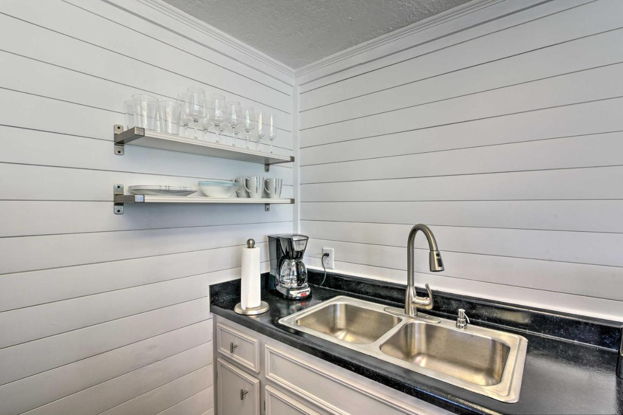 Open-Concept Cottage Less Than 1 Mi To Beach! Surfside Beach Eksteriør bilde